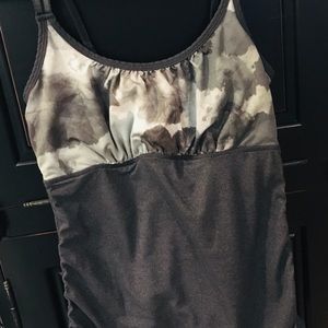 Lululemon Camo Cinch Up Tank Size 6 *Rare*